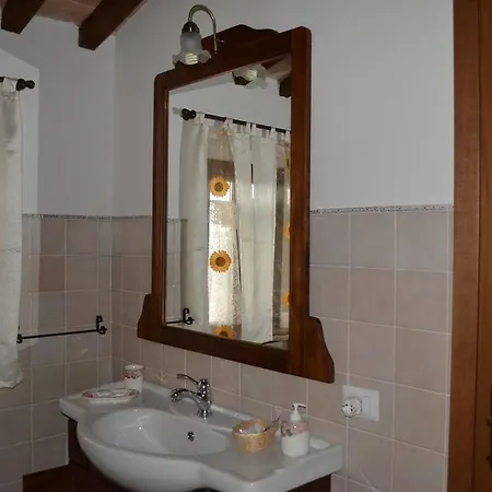 Agriturismo Il Merollo Çiftlik konaklama *